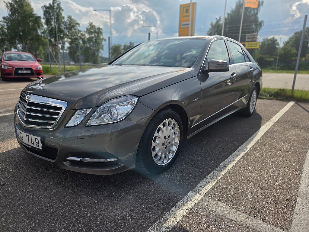 Mercedes-Benz E 220 CDI BlueEFFICIENCY Avantgarde Euro 5