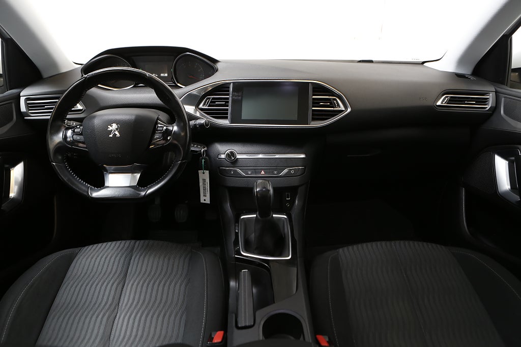 Peugeot 308 1,2 e-THP 110hk Active Kombi Panorama