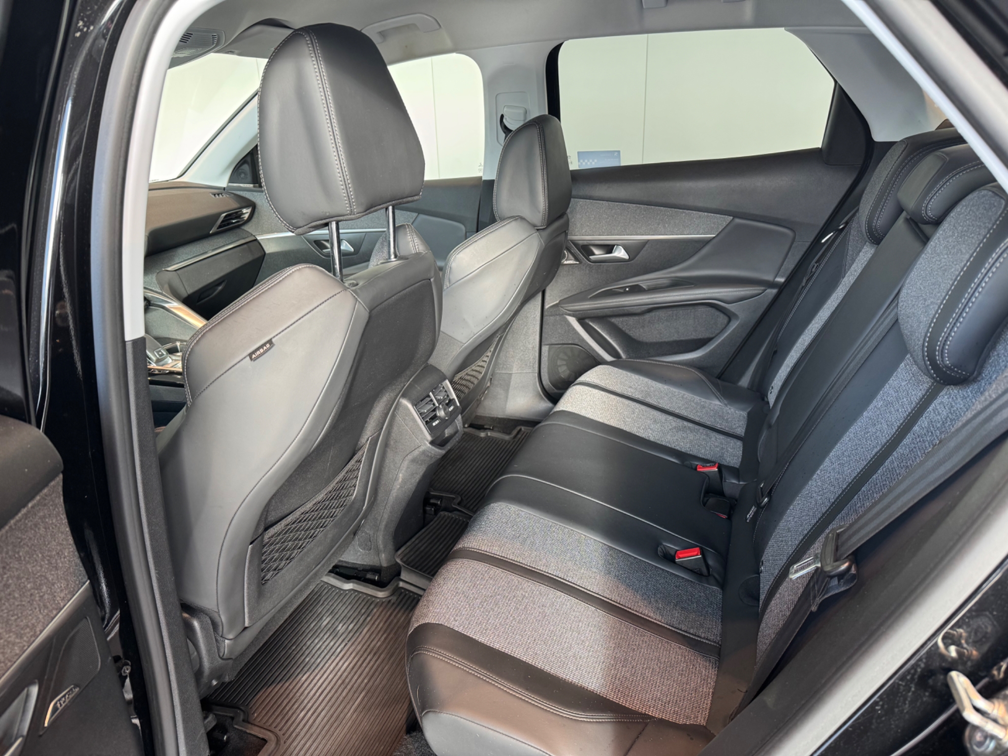 Peugeot 3008 2018, bild 6/43