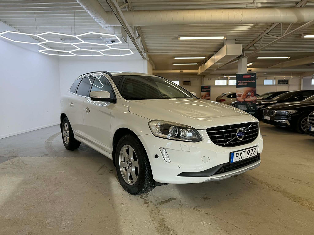 Volvo XC60 D3 Momentum Dragkrok Värmare Navi Rattvärme Kamrem bytt