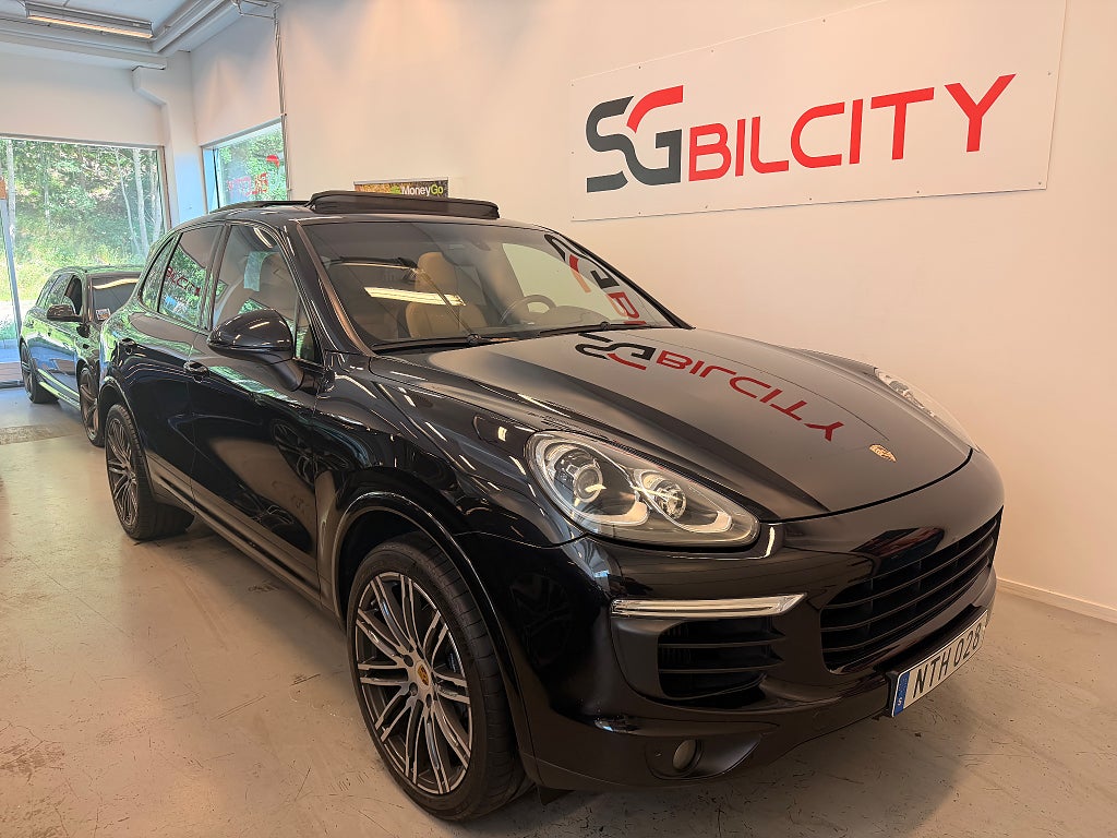 Porsche Cayenne DIESEL TIPTRONIC S 262HK PANORAMA NAVI DRAG BACKKAMERA