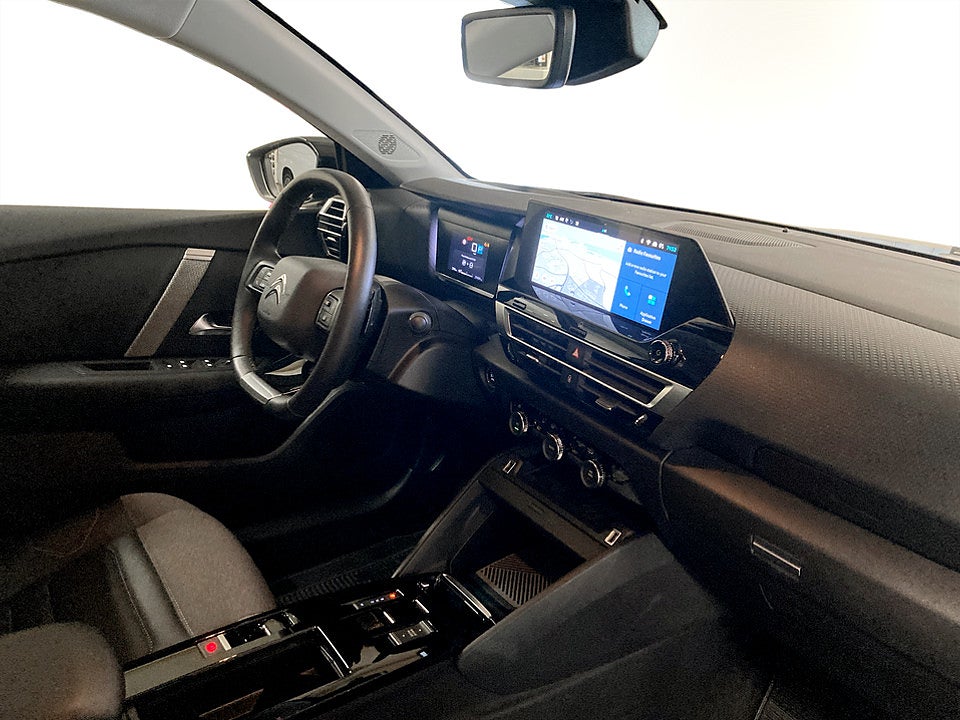Bild på Citroën C4-X Shine 1.2 PT 130hk Aut B-KAMERA CARPLAY
