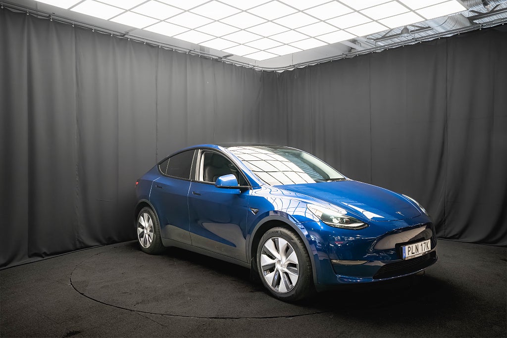 Tesla Model Y Long Range AWD DRAG PANO 93% SoH 1-ÄGARE KAMERA MOMS