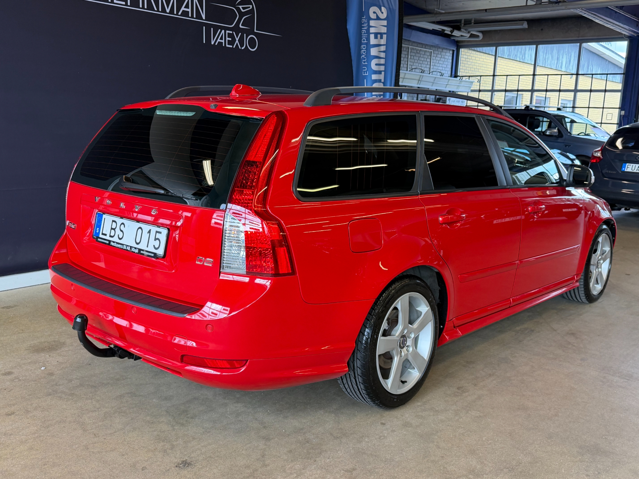 Volvo V50 D2 R-Design 2011, photo 3/47