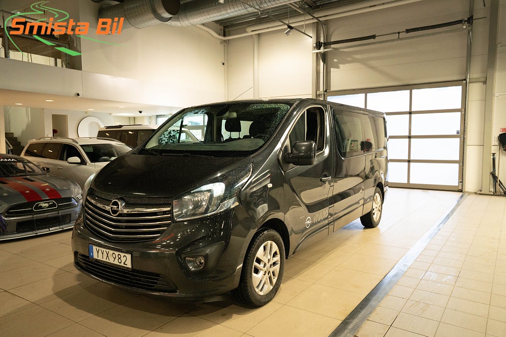 Opel Vivaro 6-sits Dubbelhytt LÅNG L2 D-VÄRMARE KAMERA 1-ÄGARE