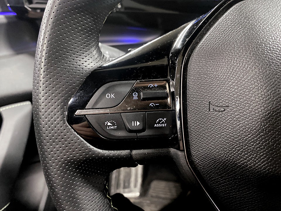 Bild på Peugeot 308 5D GT Hybrid 225hk Aut - B-KAMERA, CARPLAY