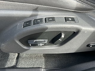 Volvo XC60 D4 AWD Geartronic Drag/Kamera/P-Värm/Pano/Skinn/S&Vdäck – bild 17