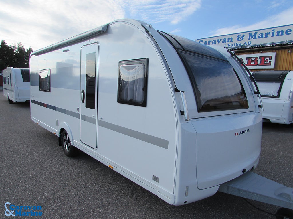 Adria Adora 572 UT Långbädd