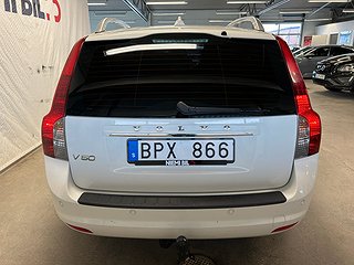 Volvo V50 2.0 D Summum S&Vdäck/M-värm/Drag/Sensorer/Xtraljus