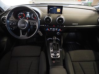 Halvkombi Audi A3 16 av 20