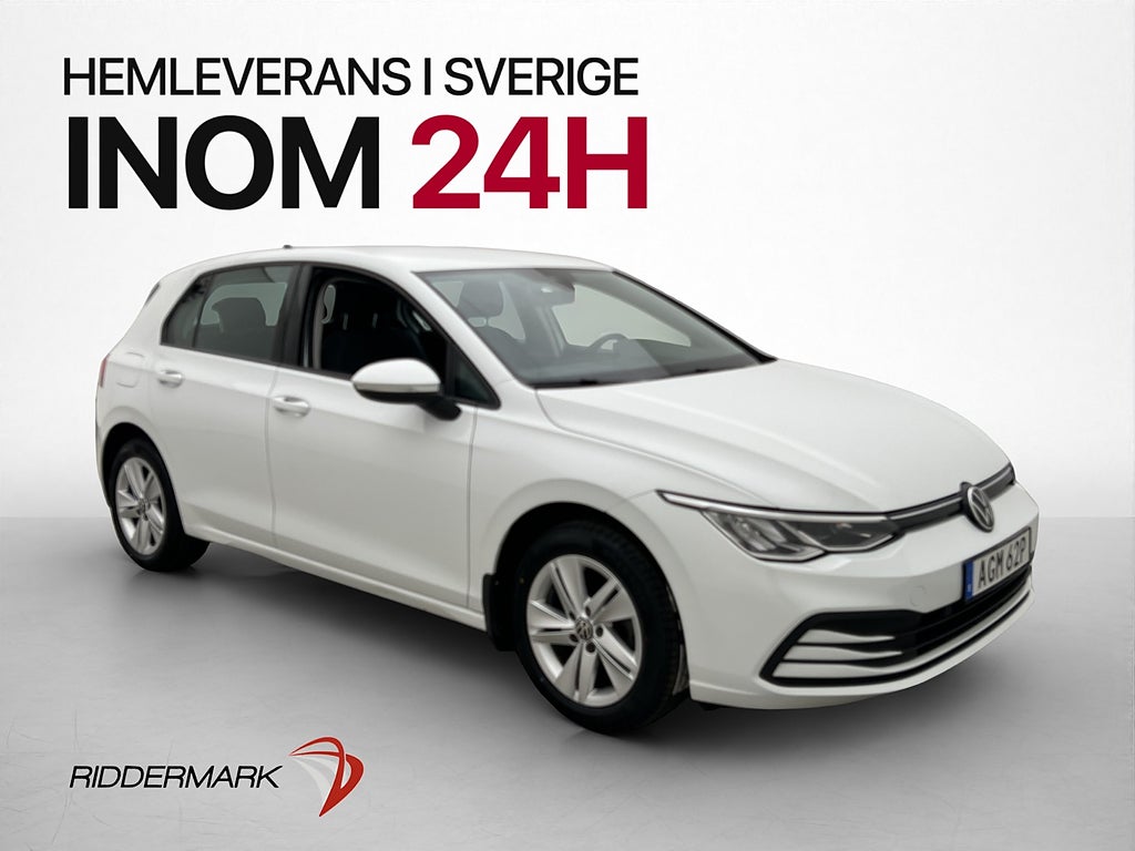 Volkswagen Golf 1.5 TSI 150hk Värmare Ambient Navi P-Sensor