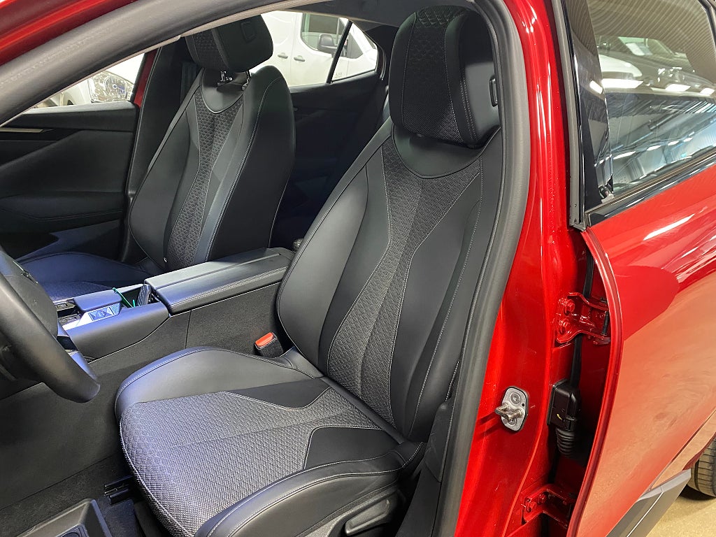 Bild på DS 4 Cross Trocadero 1.5 BHDi 130hk Aut - PANORAMA