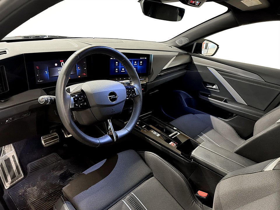 Bild på Opel Astra ST GS 1.2 PT 130hk Aut KAMPANJRÄNTA 3,99%