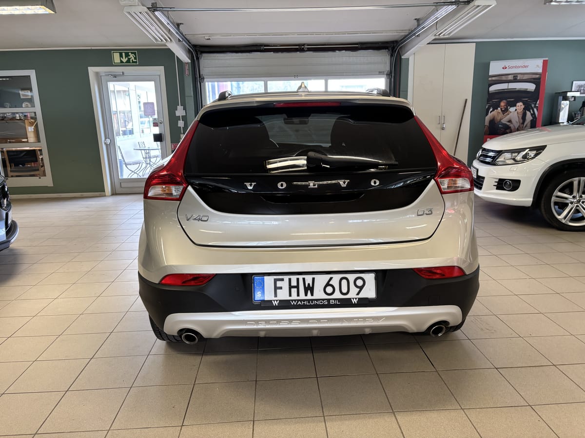 Volvo V40 Cross Country 2017, kuva 3/44