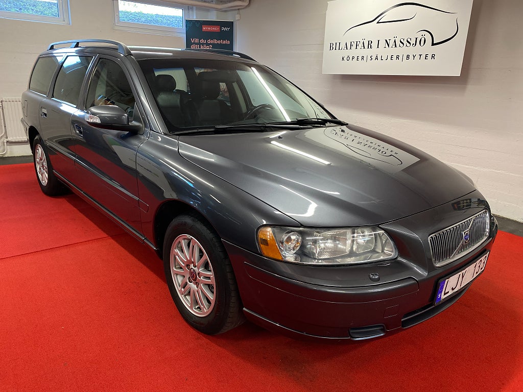 Volvo V70 2.4 Classic, Kinetic Ny besiktning