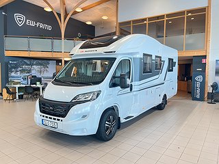 Husbil-halvintegrerad Adria CORAL 670 SLT PLUS