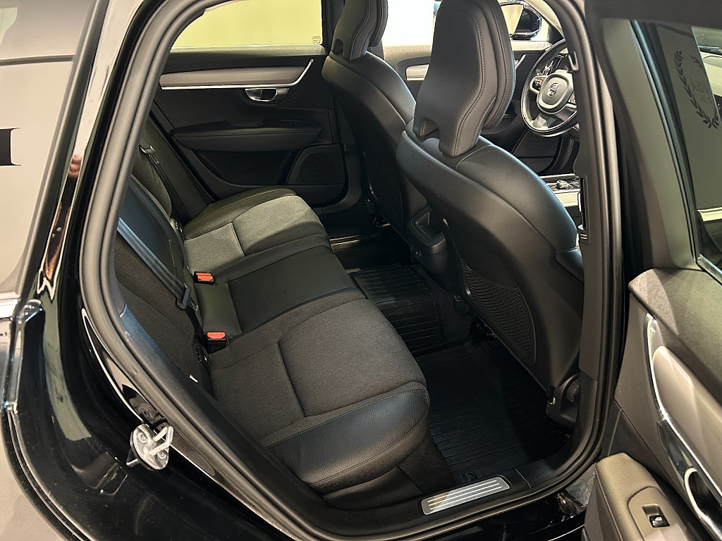 Volvo V90 2022 - miniatyr 8