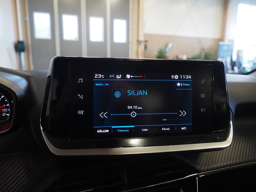 Peugeot 208 1.2 PureTech 75hk Active | Låga mil | M o K