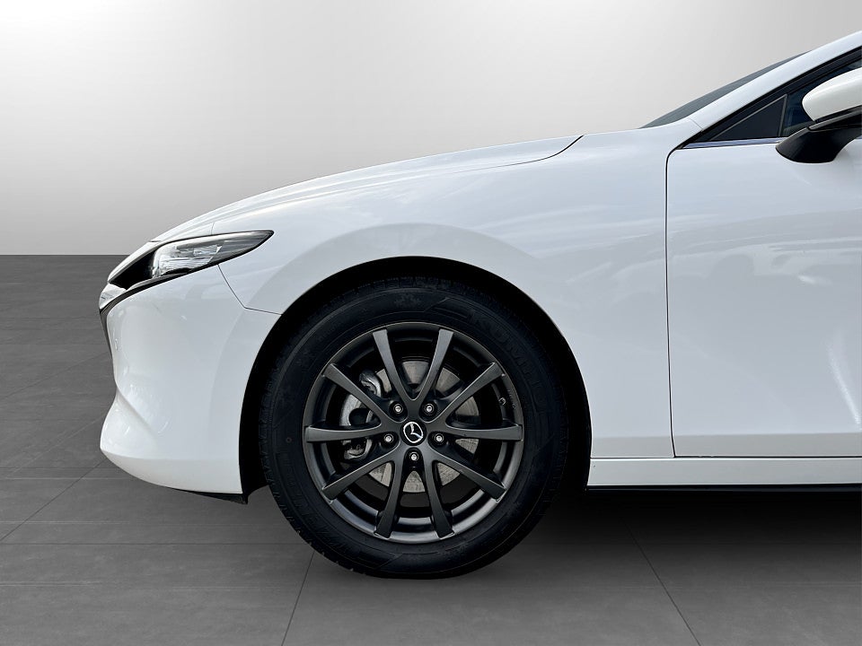 Bild på Mazda 3 Hatchback 2.0 SKYACTIV-G 150hk Aut NAV B-KAMERA