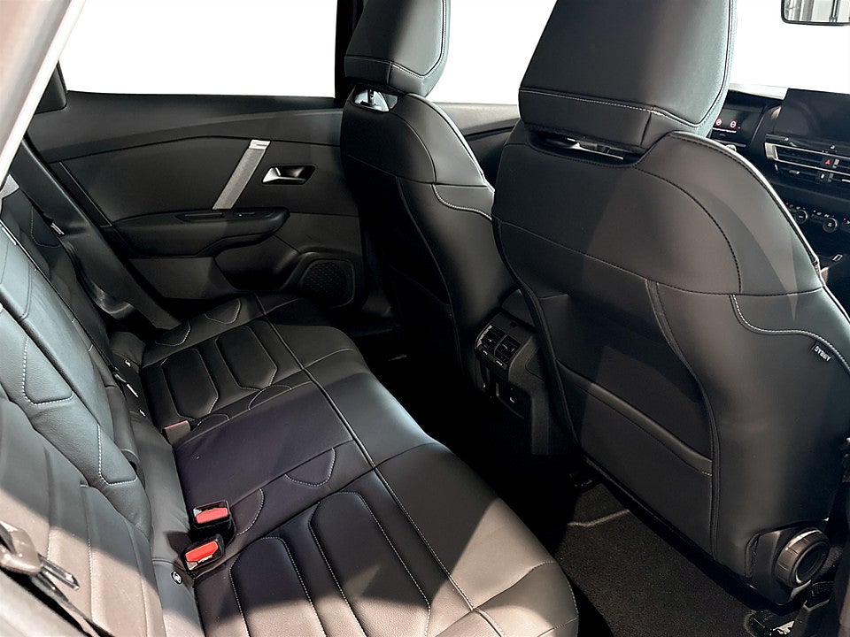 Bild på Citroën C4 Shine Exclusive 1.2 PT 155hk Aut BLUETOOTH