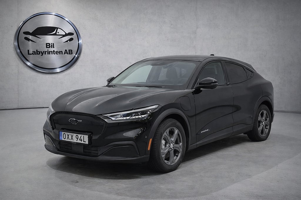 Ford Mustang Mach-E Long Range MOMS, Avtagbar dragkrok