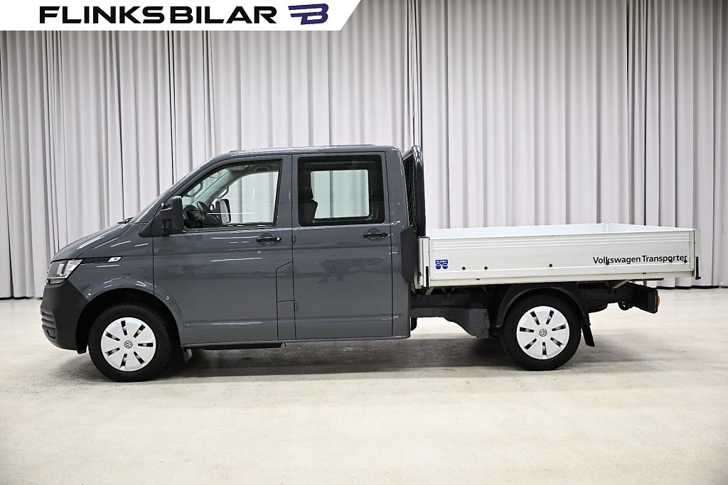 Volkswagen Transporter TDI 110HK Dubbelhytt|6-Sits|Drag|Värmare|Lågmil|Leasbar