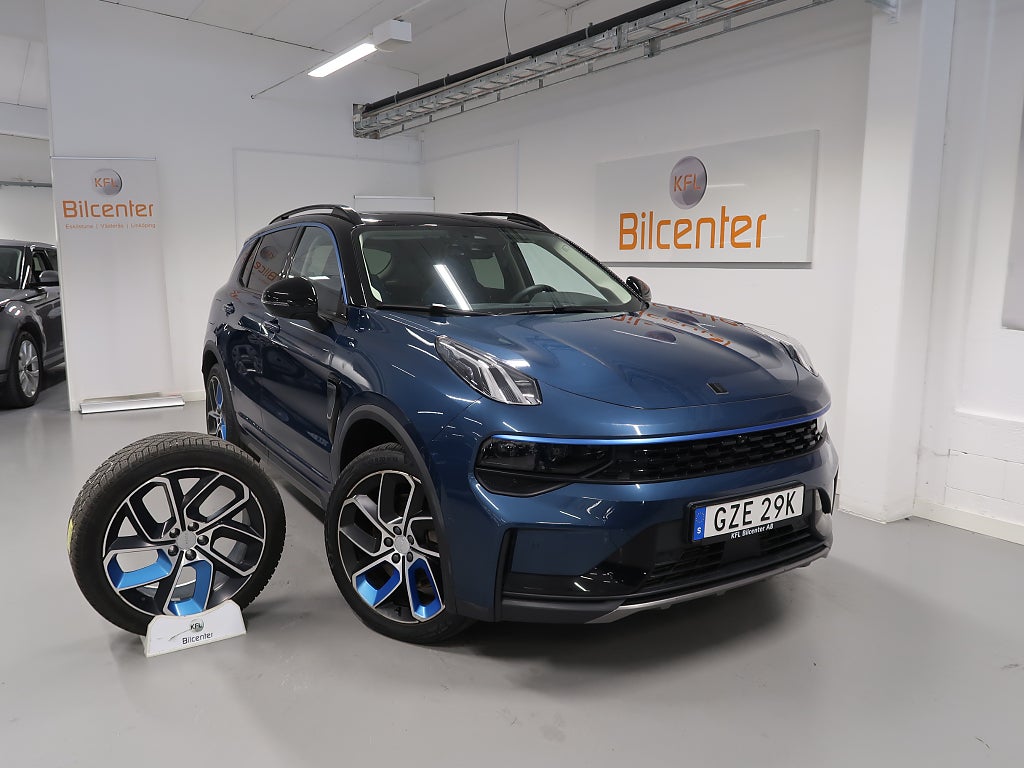 Lynk & Co 01 PHEV V-Däck ingår 360°-Infinity-Pano-Elstol-Navi-CarPla
