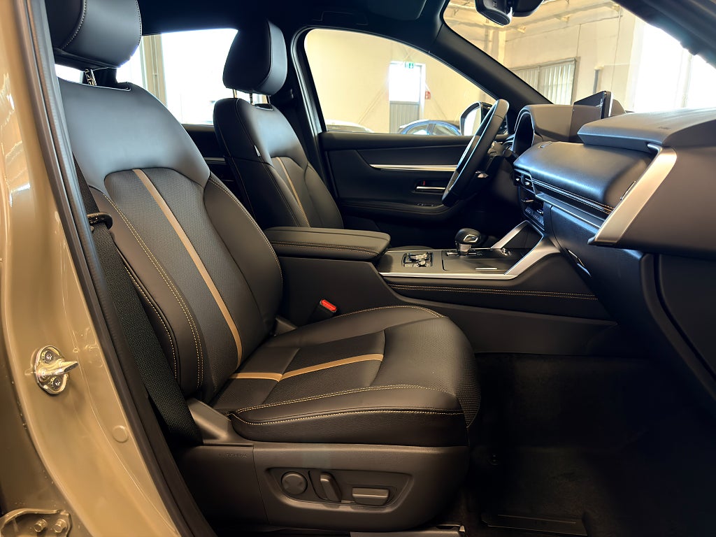 Mazda CX-60 PHEV AWD 327 hk Homura/ BOSE / 360-kamera / Rattvärme