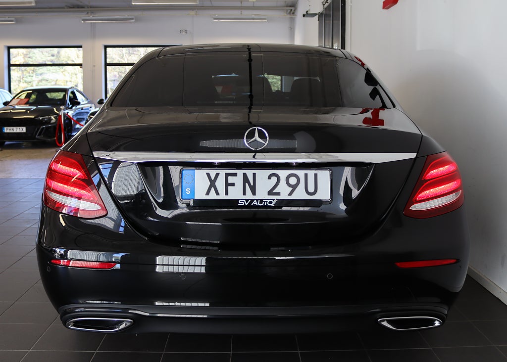 Mercedes-Benz E 220 d 4MATIC Widescreen Burmester Night Värmare Navi