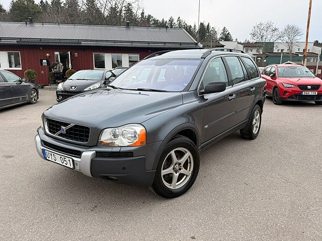 Volvo XC90 2.5T AWD Momentum Dragkrok taklucka Navi 