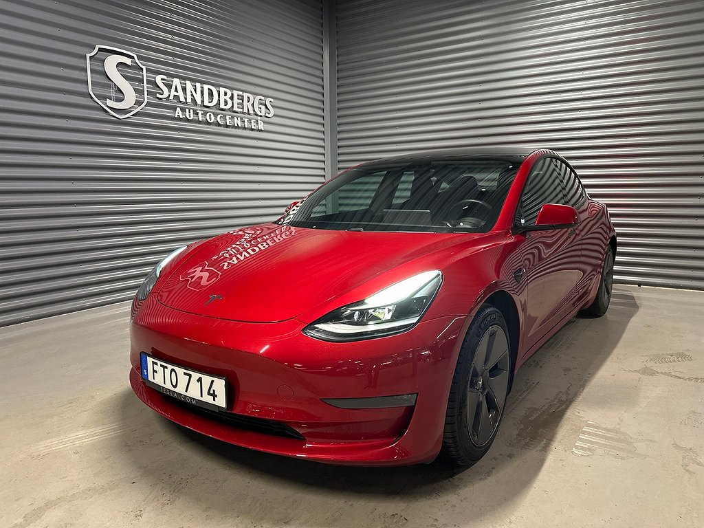 Tesla Model 3 Long Range AWD 440hk Facelift Panorama B-kam