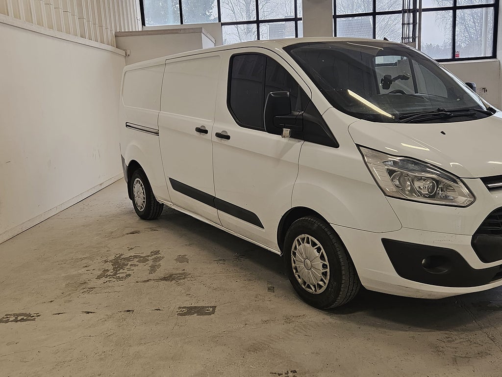 Ford transit Custom 270 2.2 TDCi Euro 5 *MOMS* ((LAGERRENSNING))