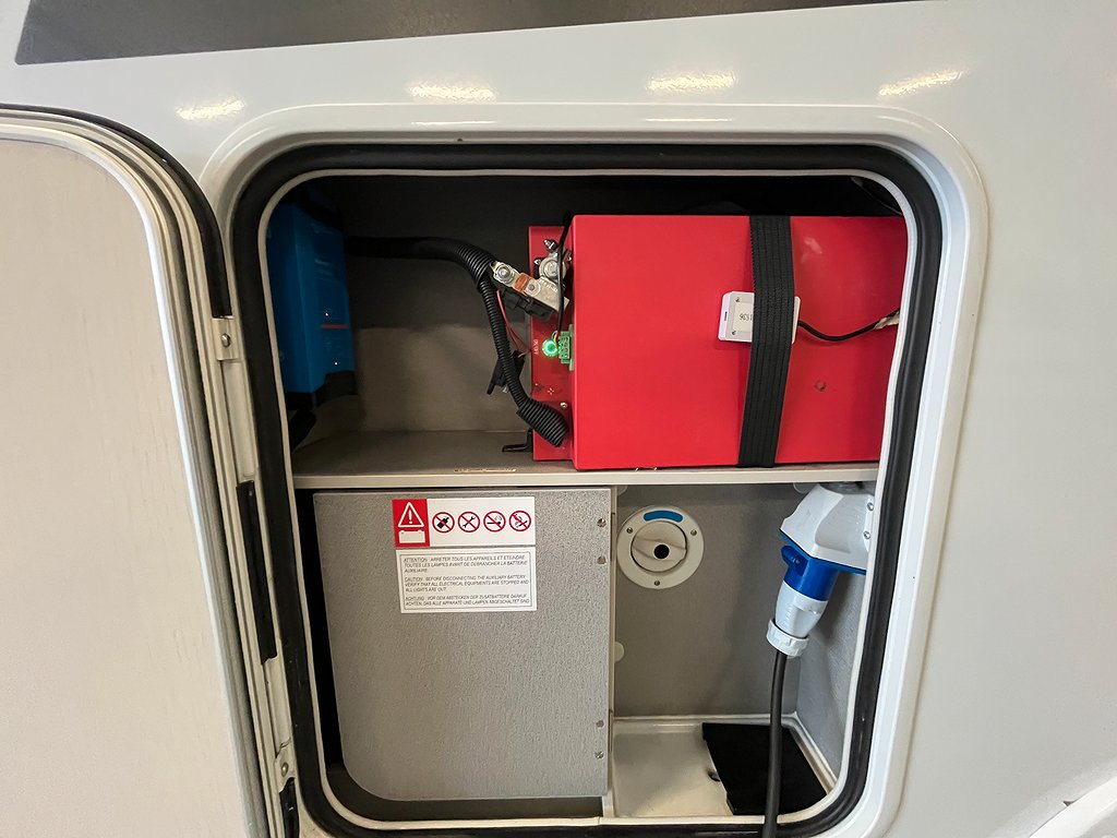 Pilote G740GJ / Alde / Litium / Backkamera - Pilote