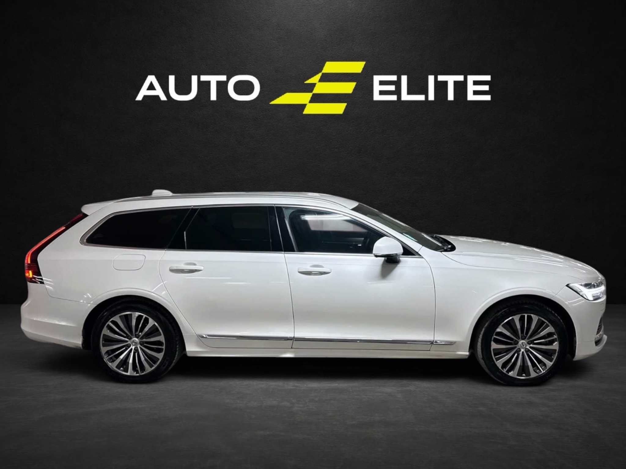 Volvo V90 Recharge T6 AWD INSCRIPTION 2023, bild 6/64