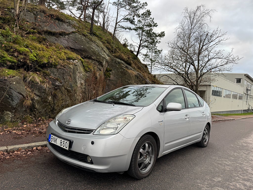Toyota Prius 1.5 VVT-i + 3CM CVT  0%Ränta