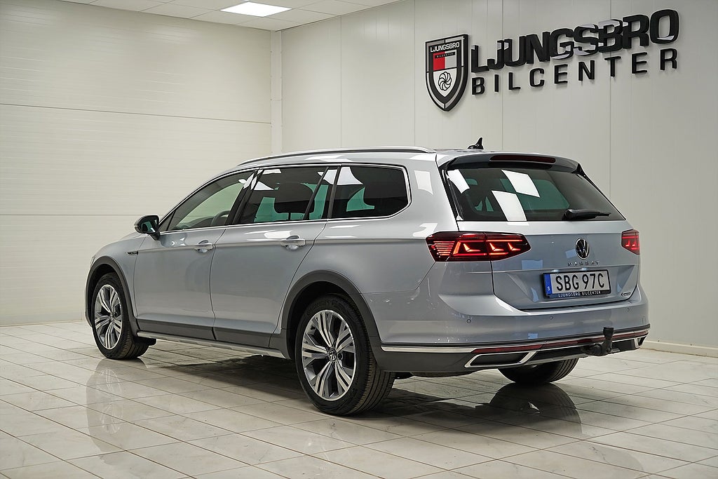 Volkswagen Passat Alltrack 2022 - miniatyr 2