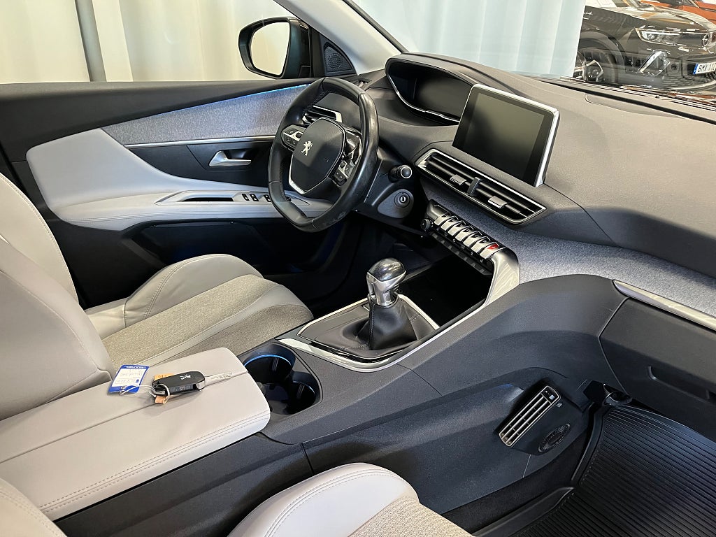 Peugeot 3008 Allure 1.2 PureTech 130  thumbnail