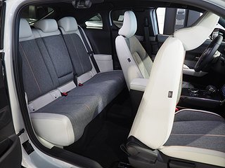 SUV Mazda MX-30 9 av 43