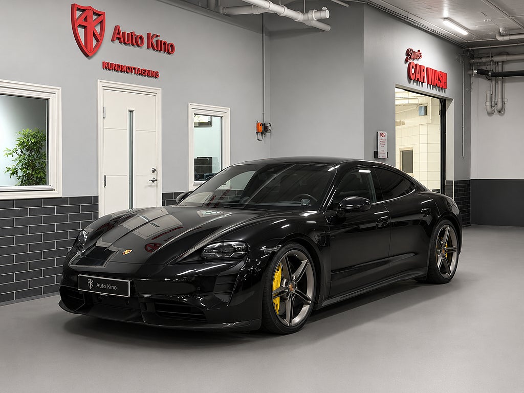 Porsche Taycan Turbo S Direct Drive/e MAXAD PCCB Nya däck Nyservad