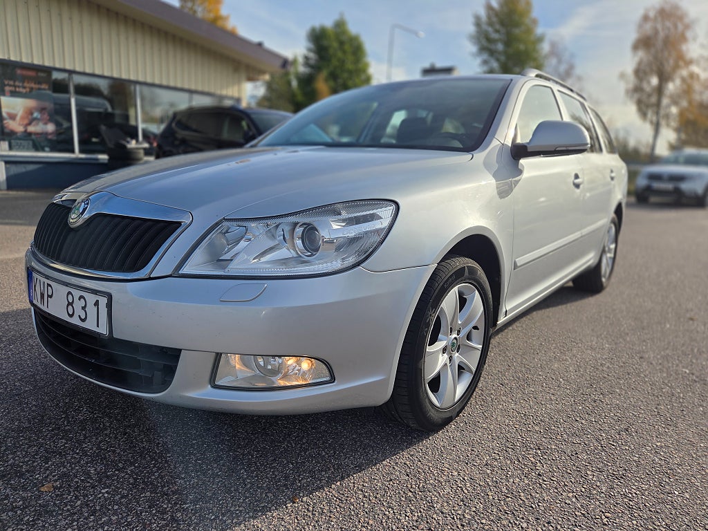 Skoda Octavia Kombi 1.6 MPI Multifuel Elegance Euro 5