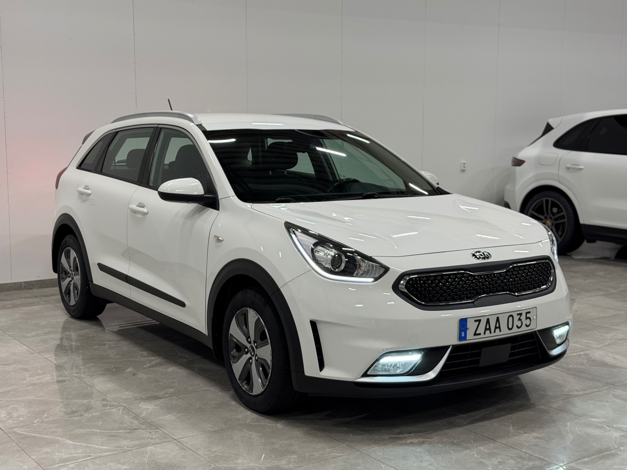 Kia Niro Hybrid DCT Advance, 1 Ägare 2018, bild 2/10