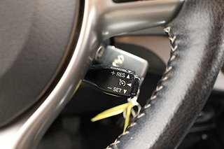 Halvkombi Toyota Yaris 15 av 19