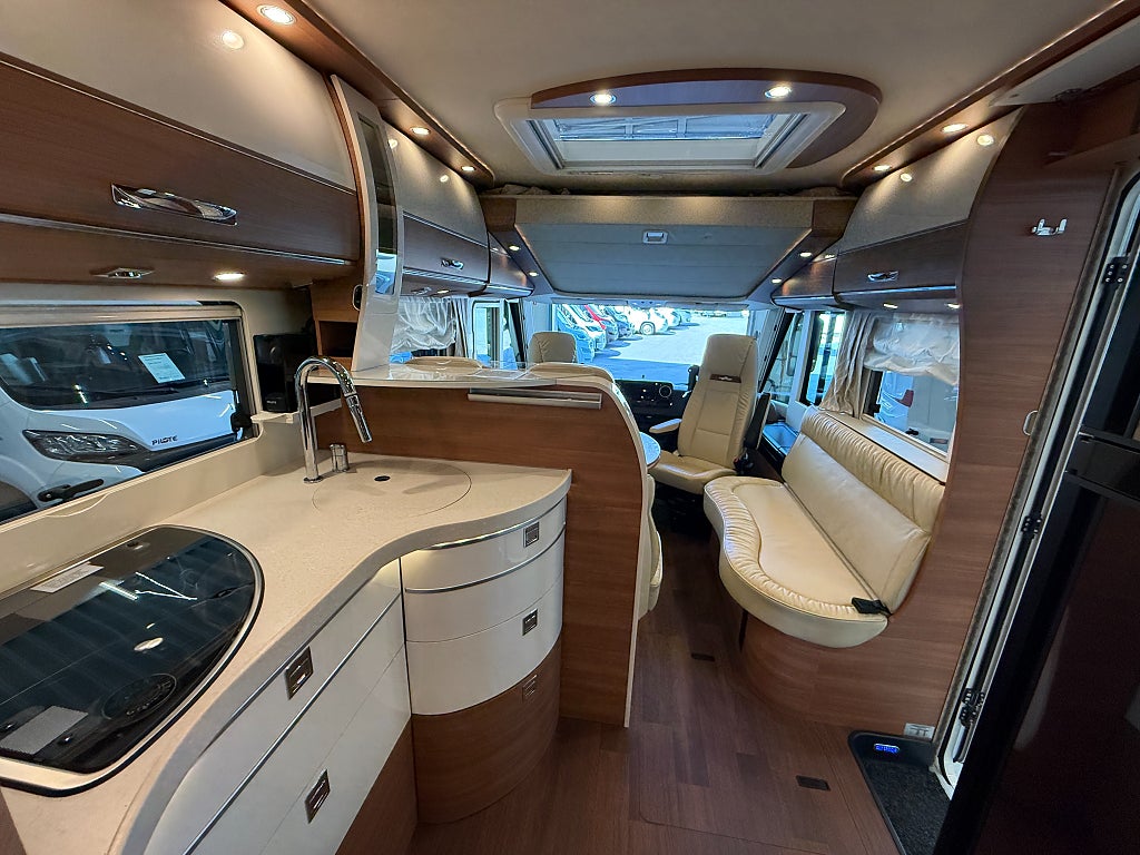 Carthago Chic c-line 5.9 XL LE *Dragkrok*MB*Solcell*