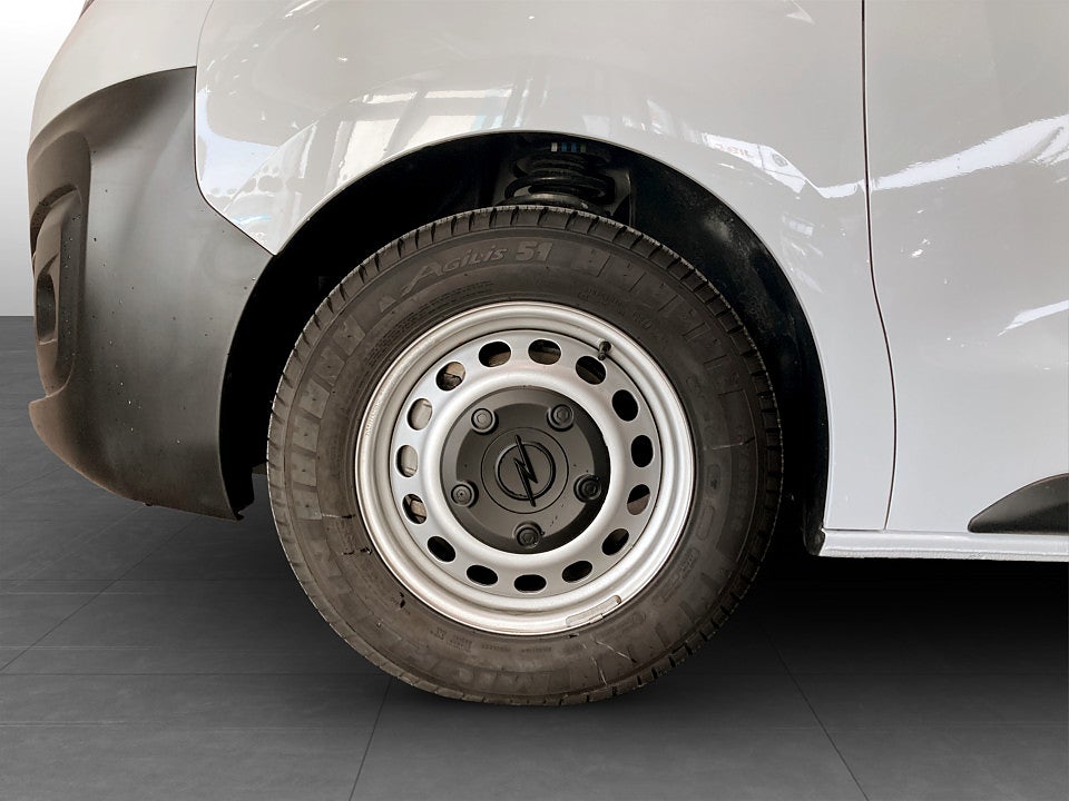 Bild på Opel Vivaro Business 2.0 BHDi 145hk L3 KAMPANJRÄNTA 3,99%