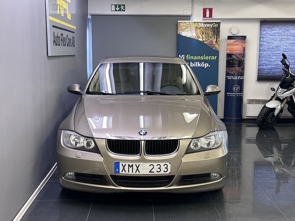 BMW 320D Sedan Advantage Fullservice | Nybesiktad | Skinn