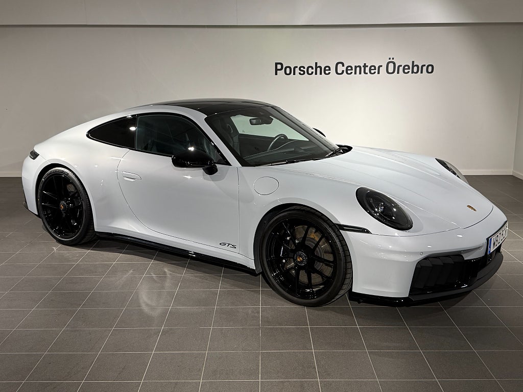 Porsche 911 Carrera 4 GTS Leasebar/VAT