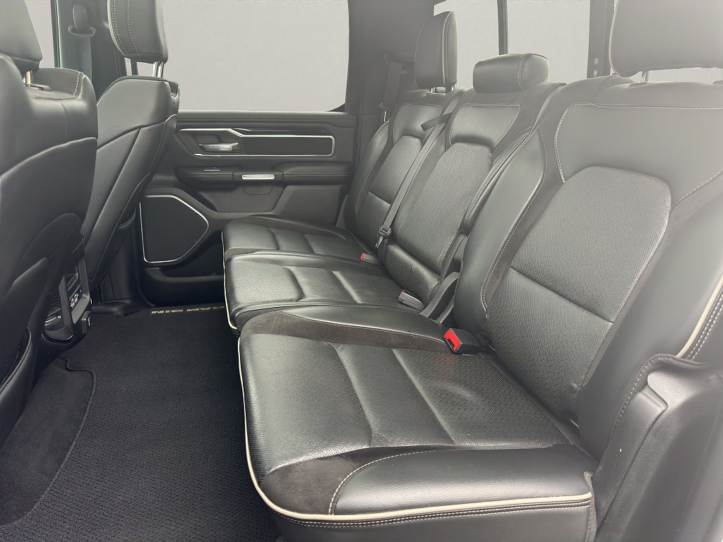 Dodge Ram 1500 Crew Cab LARAMIE 4X4 401 hk - bild 10