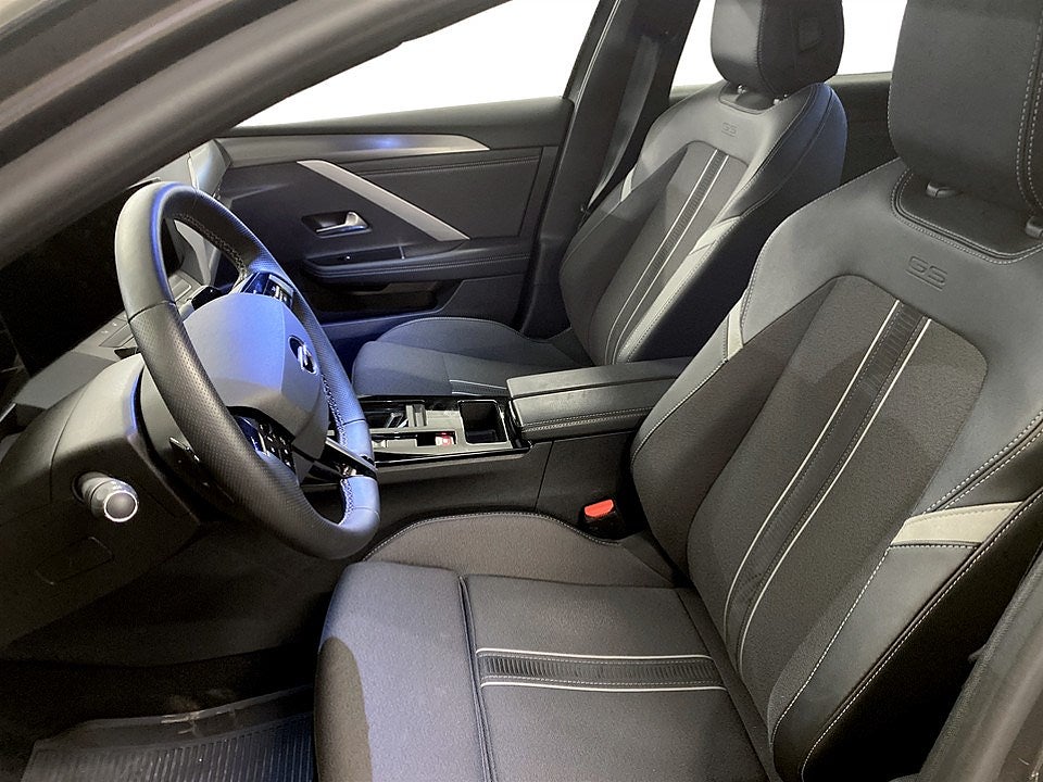 Bild på Opel Astra ST GS 1.2 PT 130hk Aut - 360-KAMERA, CARPLAY