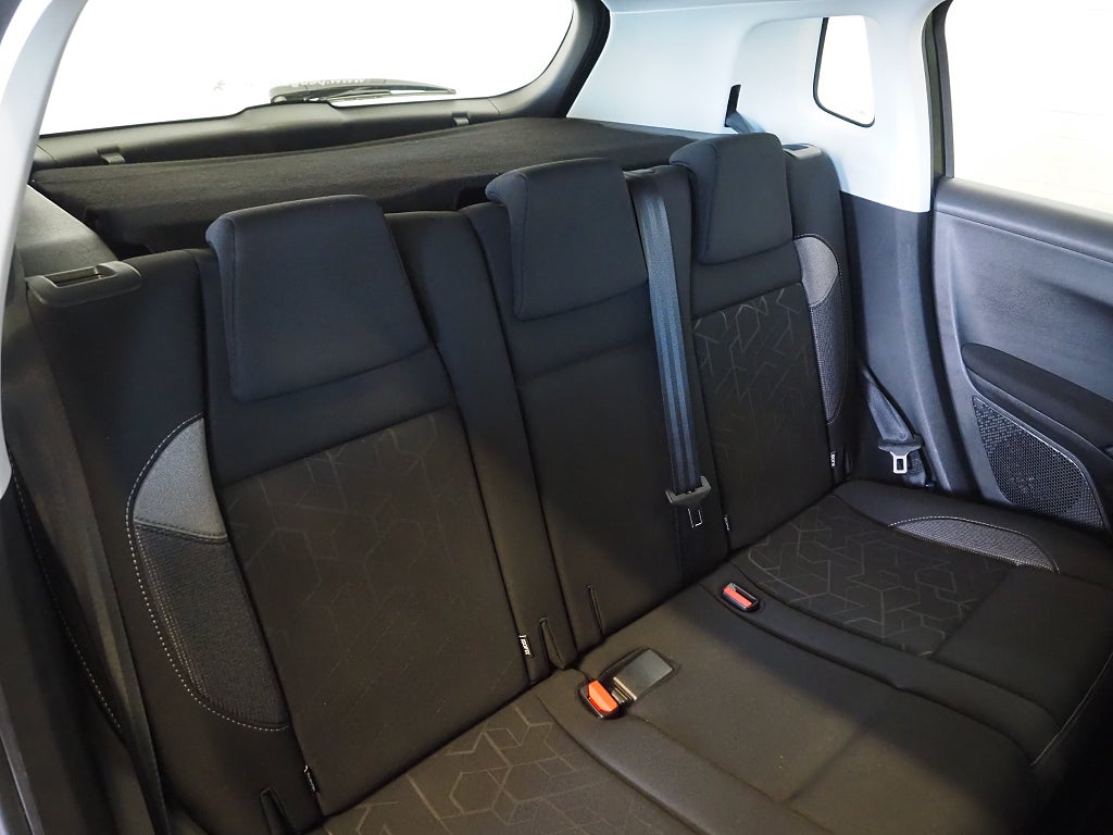 Peugeot 2008 1.2 PureTech 82hk Automat Låga mil Kamrem bytt!