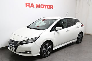 Halvkombi Nissan Leaf 1 av 24